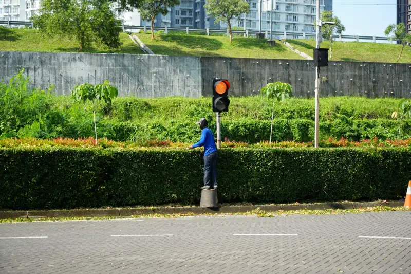 卫浴五金材质对比：黄铜与不锈钢花洒水龙头耐久性分析