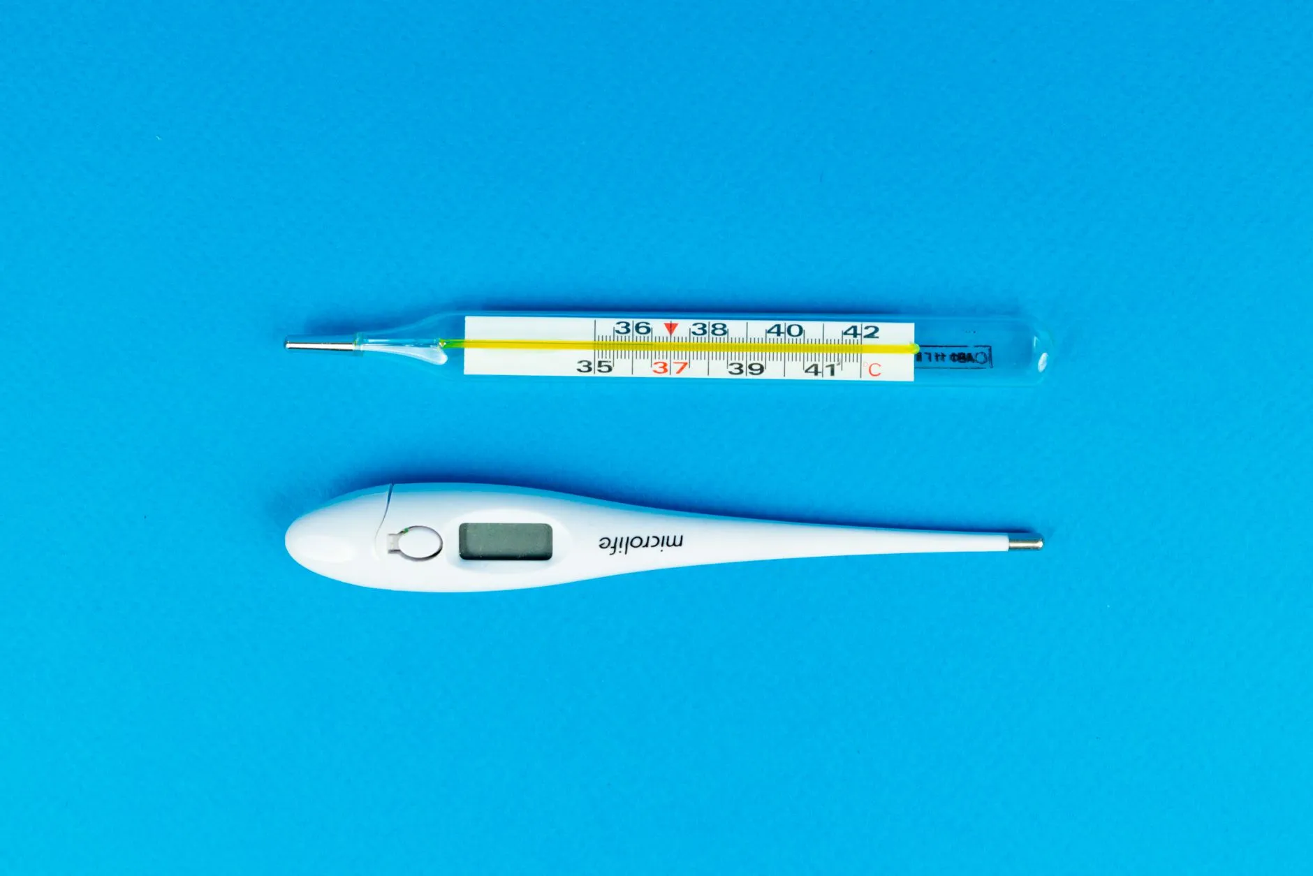 重庆卫浴装修工程中花洒与浴室柜的搭配设计要点